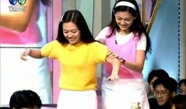 郑恺被妈妈爆料了吗视频,揭秘明星家庭温馨瞬间